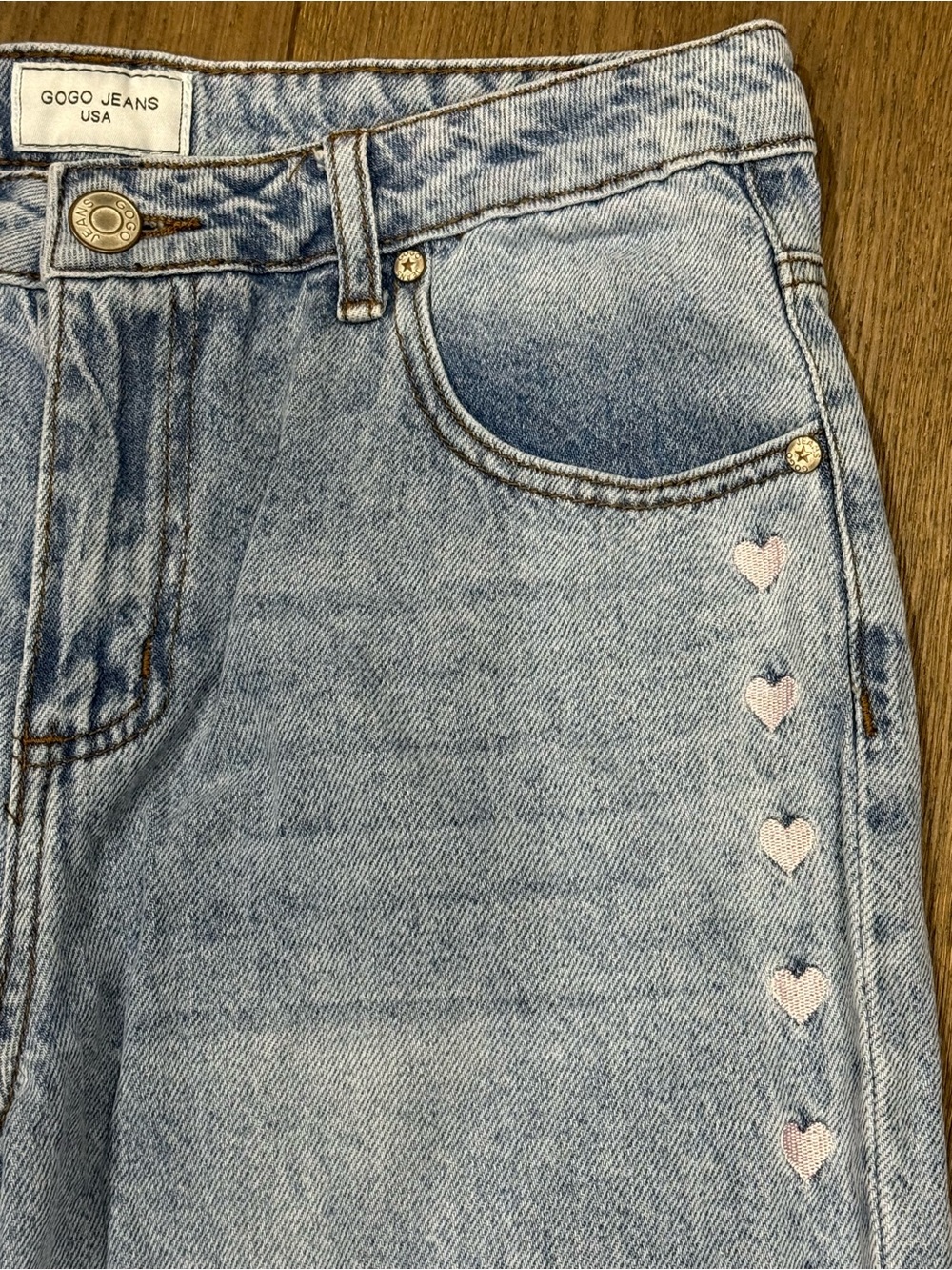 GOGO Jeans Light Wash Heart Embroidered Side Stripe Wide Leg Denim - Picture 4 of 8